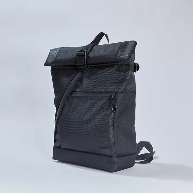 Чорний рюкзак Rolltop T-One
