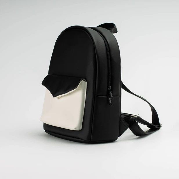 Жіночій чорно-білий рюкзак 'Konvert'