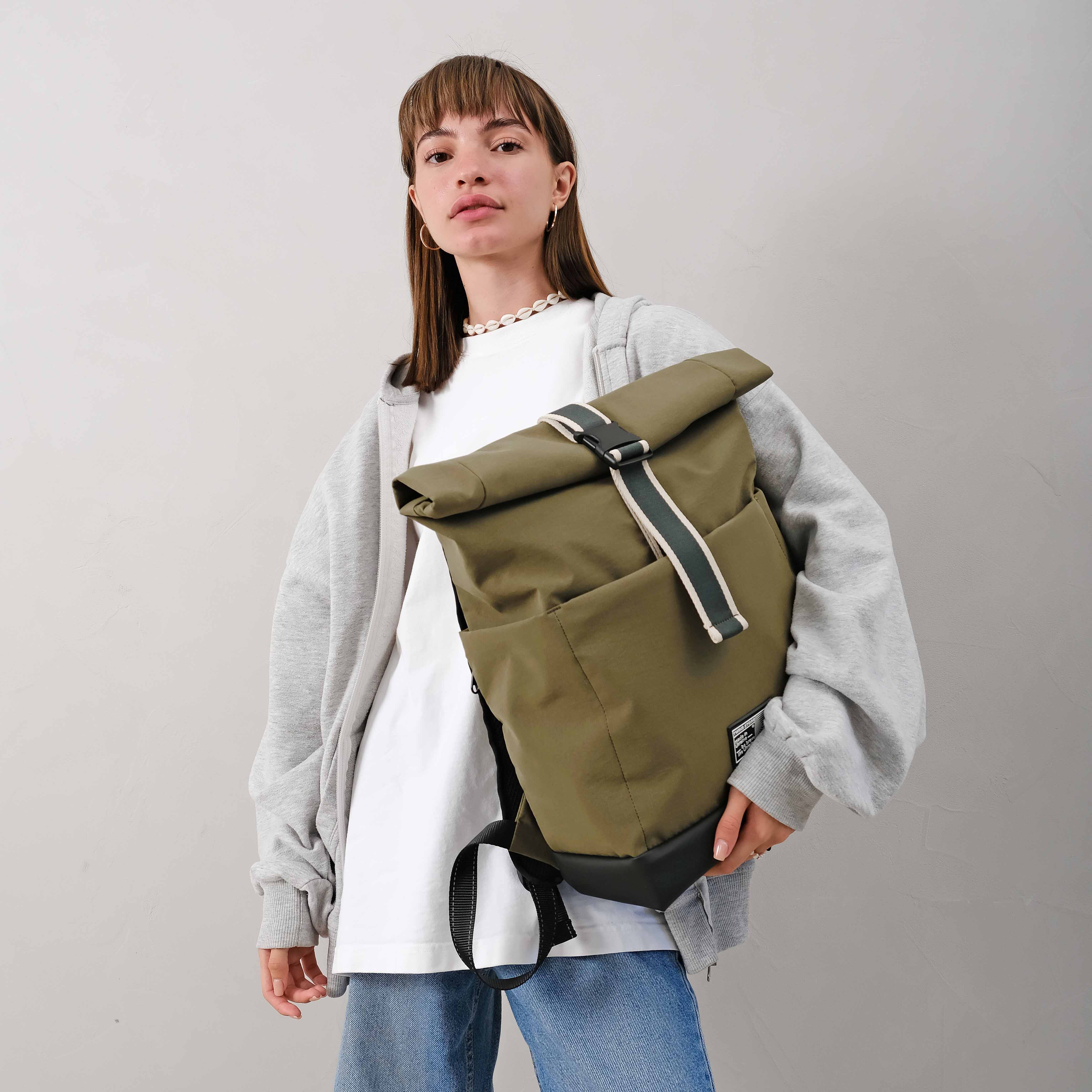 Купити рюкзак зелений Rolltop 'Roomy' від українського бренду